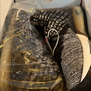 Nike LeBron James Athletic Shoes - Red… use but like new never worn